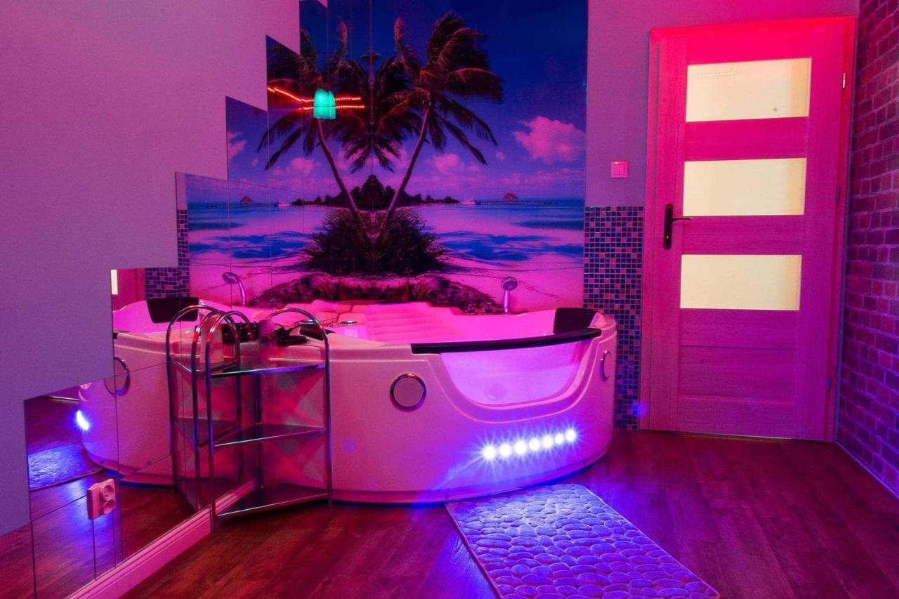 Private Paradise Jazuzzi Гданьск Экстерьер фото